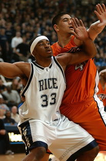 乐鱼体育app官网-篮球运动员比赛中的注意力集中训练研究，篮球运动员应该注意什么