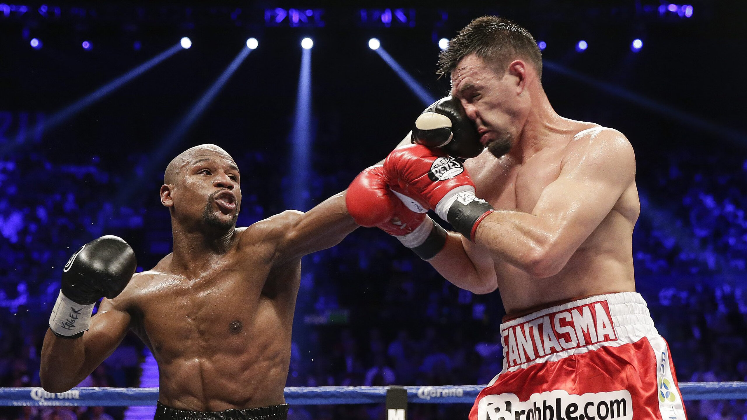 乐鱼体育登录-内部竞争激烈，阵容磨合需加强，内部竞争的例子