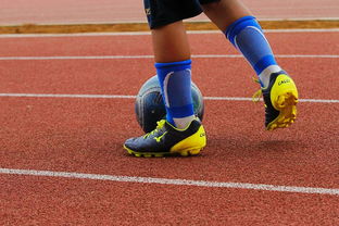 乐鱼体育官网入口-球队是否更倾向利用定位球制造边路进攻机会，球队是否更倾向利用定位球制造边路进攻机会